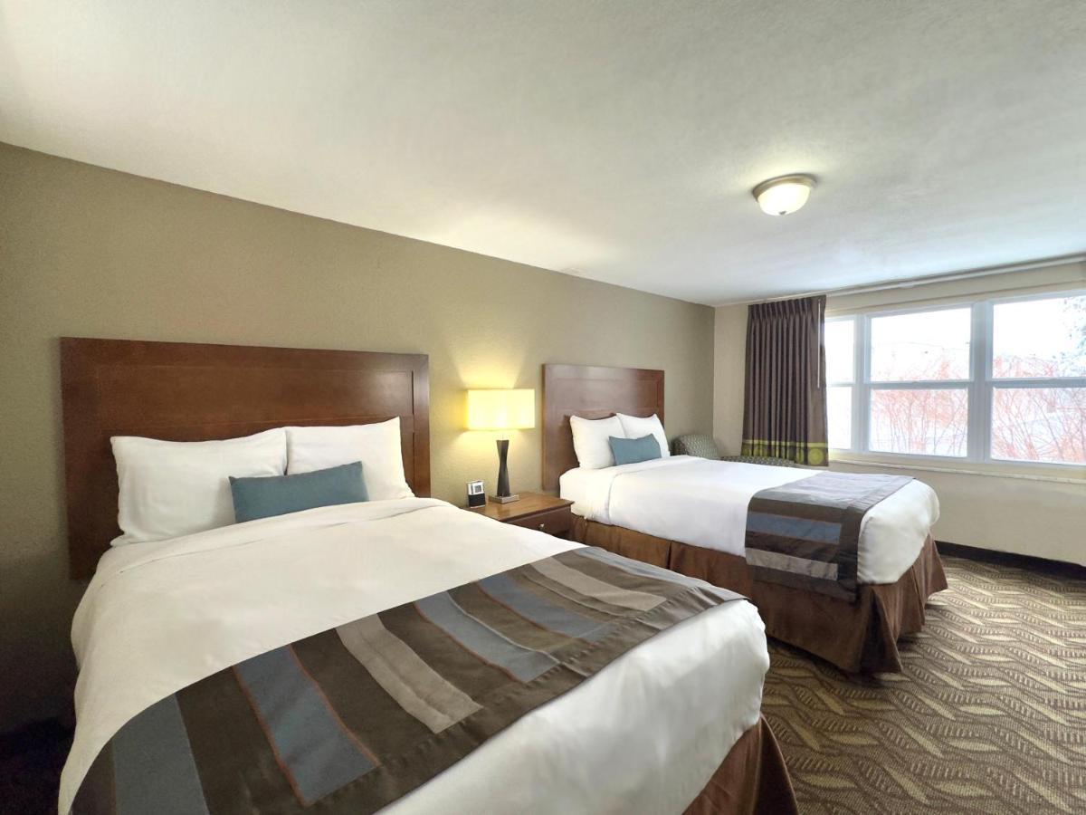 Super 8 By Wyndham Greensburg Buitenkant foto
