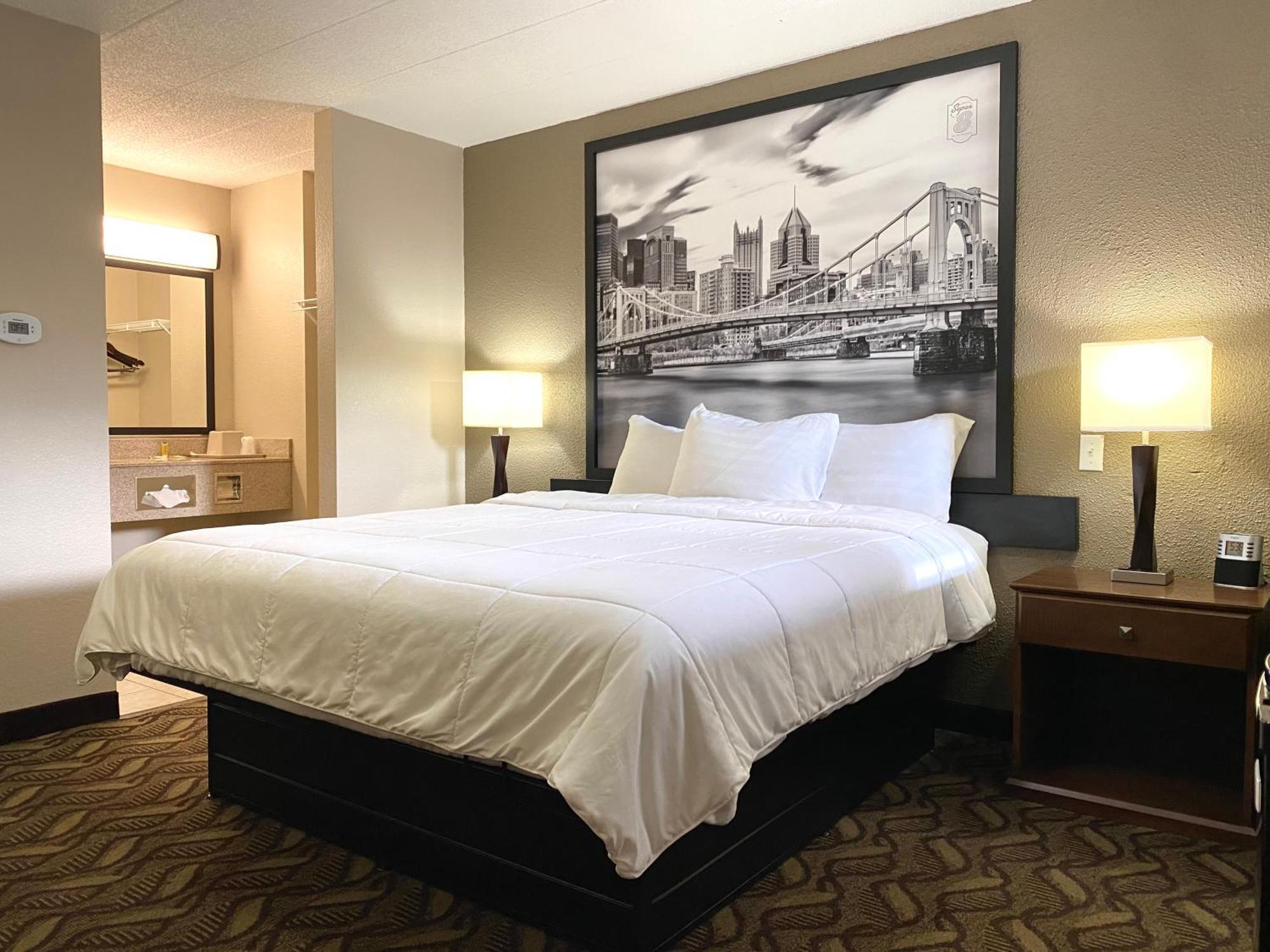 Super 8 By Wyndham Greensburg Buitenkant foto